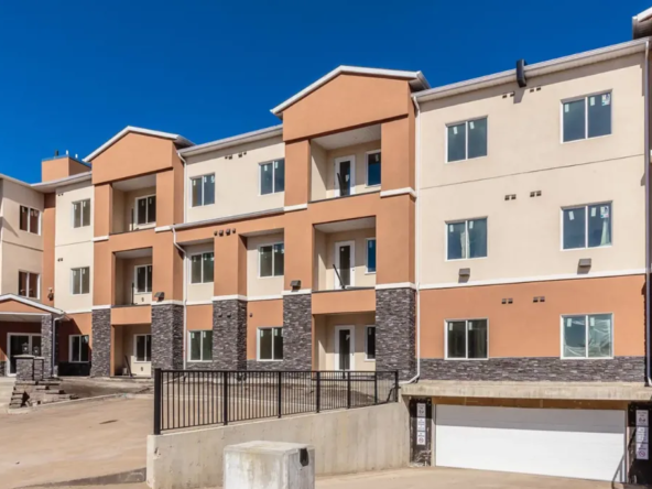 Saratoga Condominiums