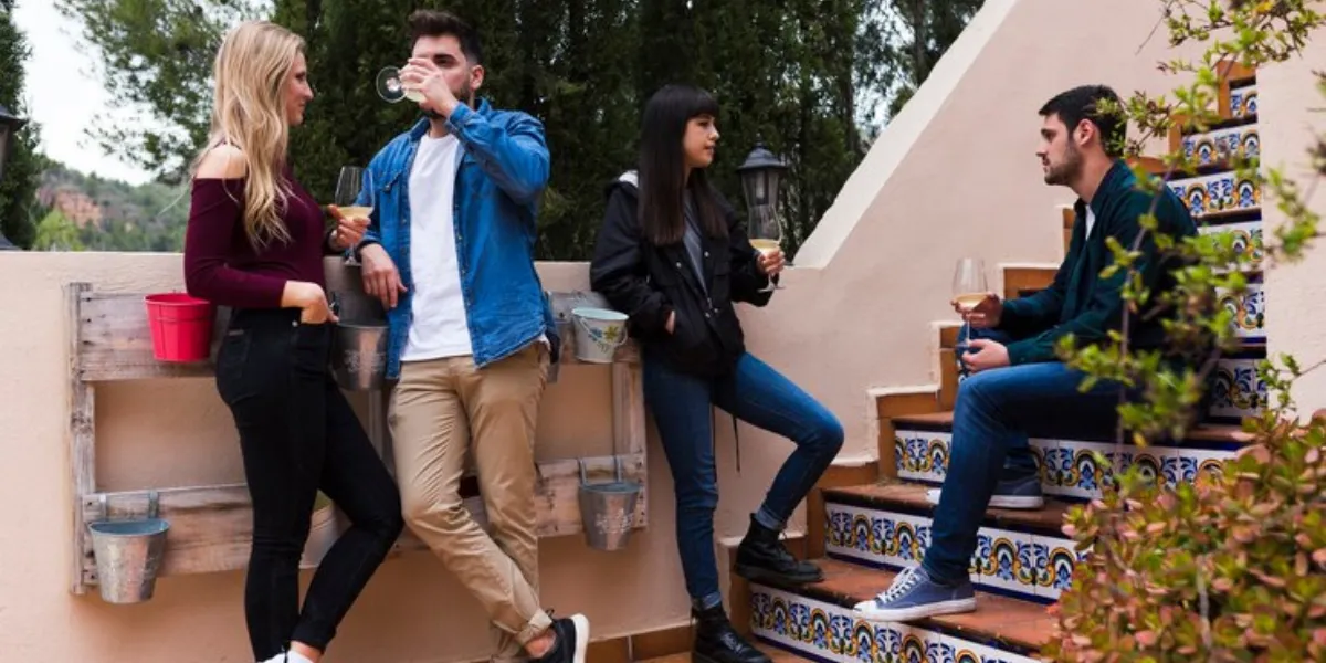Top Toronto Neighborhoods for Young Professionals: Where Style Meets Convenience